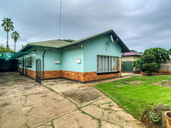 L'Art de Choisir le Revêtement Idéal pour Votre Piscine Enterrée : Le Guide Complet Édition 2023